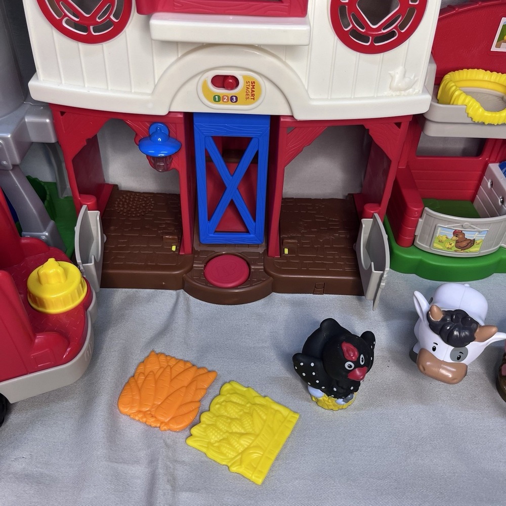 Fisher-Price Little People Farm Barn Playset & Fire Truck Lights & Sound WORK! - Picture 6 of 12